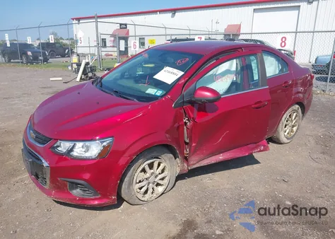 2017 Chevrolet Sonic Lt Auto из США, поврежденный, VIN 1G1JD5SG8H4114342
